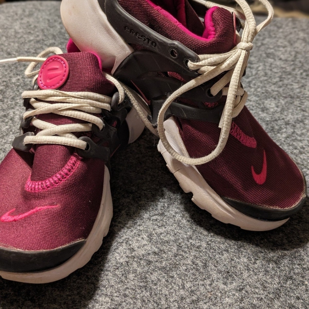 Kids Nike Prestos size 12C